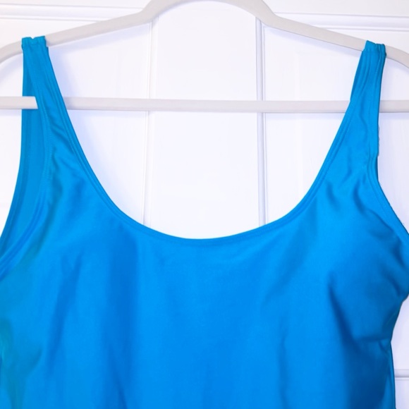 MIAIULIA Women's Retro 80s/90s Inspired High Cut Low Back Padding Bathing Suits - Picture 2 of 9